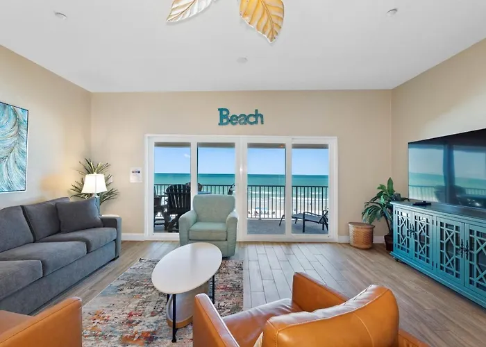 Ocean Side Front Penthouse Holiday home *