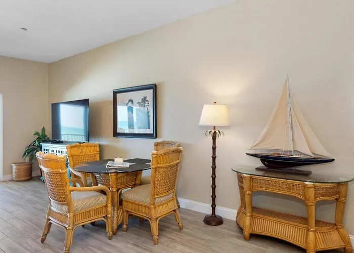 Сasa de vacaciones Ocean Side Front Penthouse