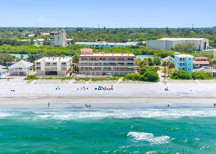 Ocean Side Front Penthouse Holiday home